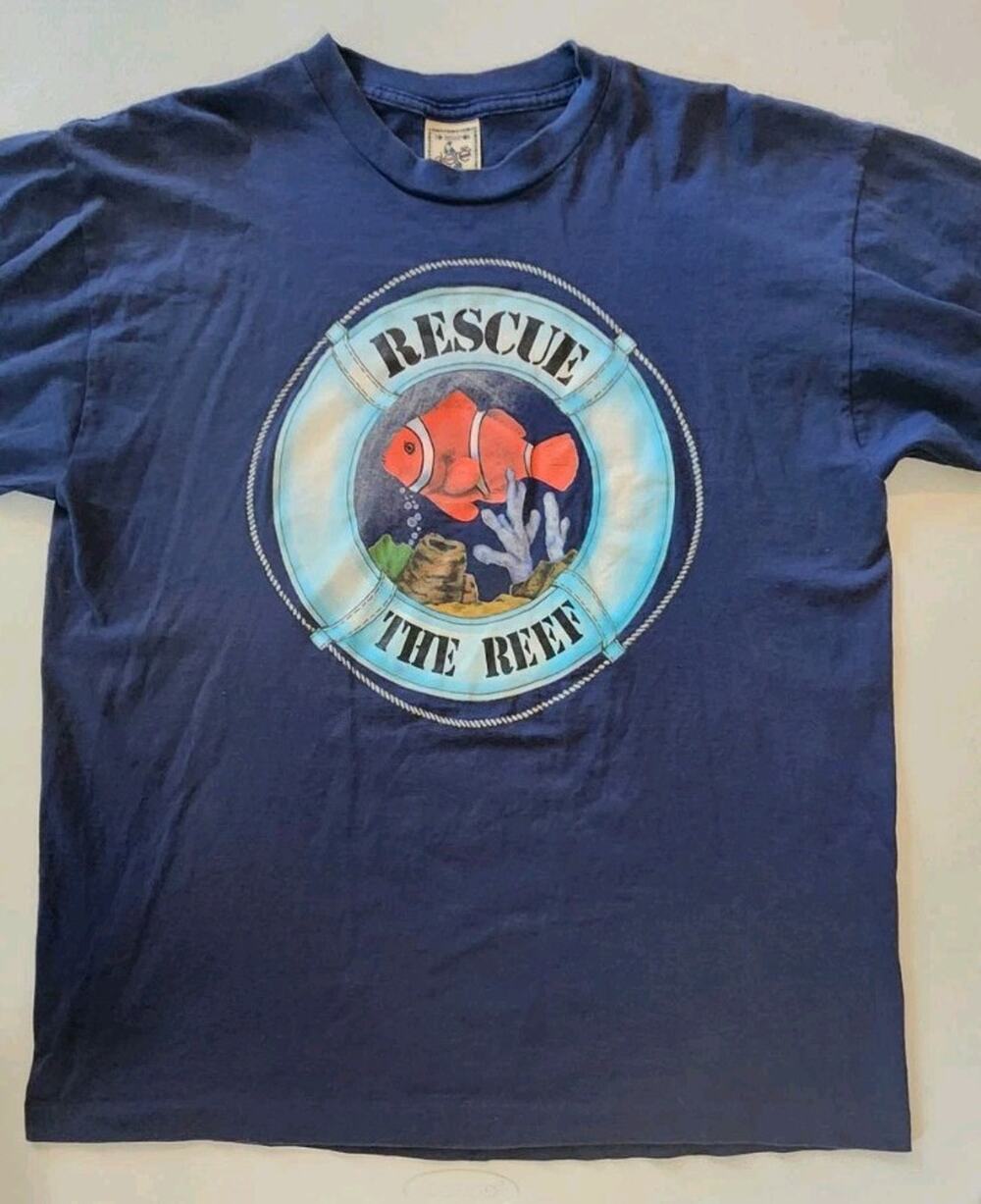 90s Y2K Graphic T Shirt Recuse The Reef Clown Fish Nemo Men’s Unisex XL Alore